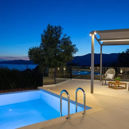 Vilă Efxenia Ammousa *