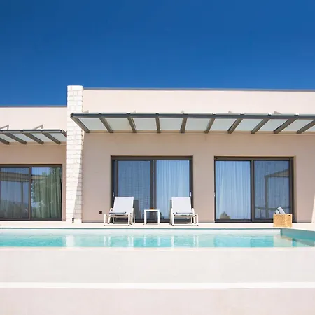 Villa Efxenia Ammousa *
