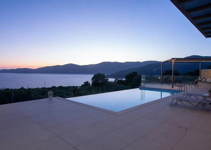 Villa Efxenia Ammousa *